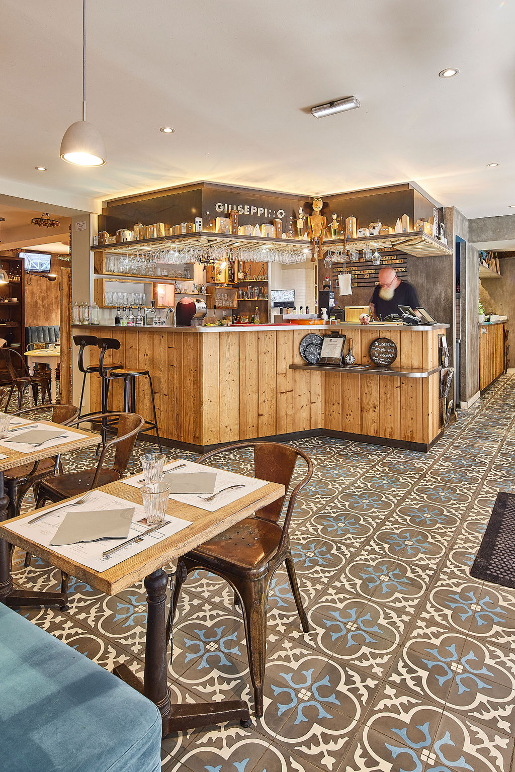 Agencement Pizzeria Oino — Bar & Restaurant — Photo 2